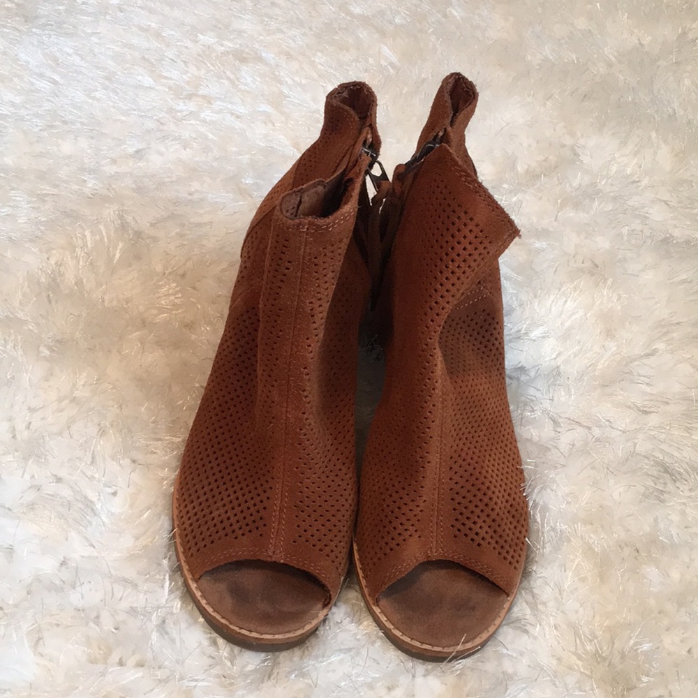 Toms, Majorca-open toe heeled bootie